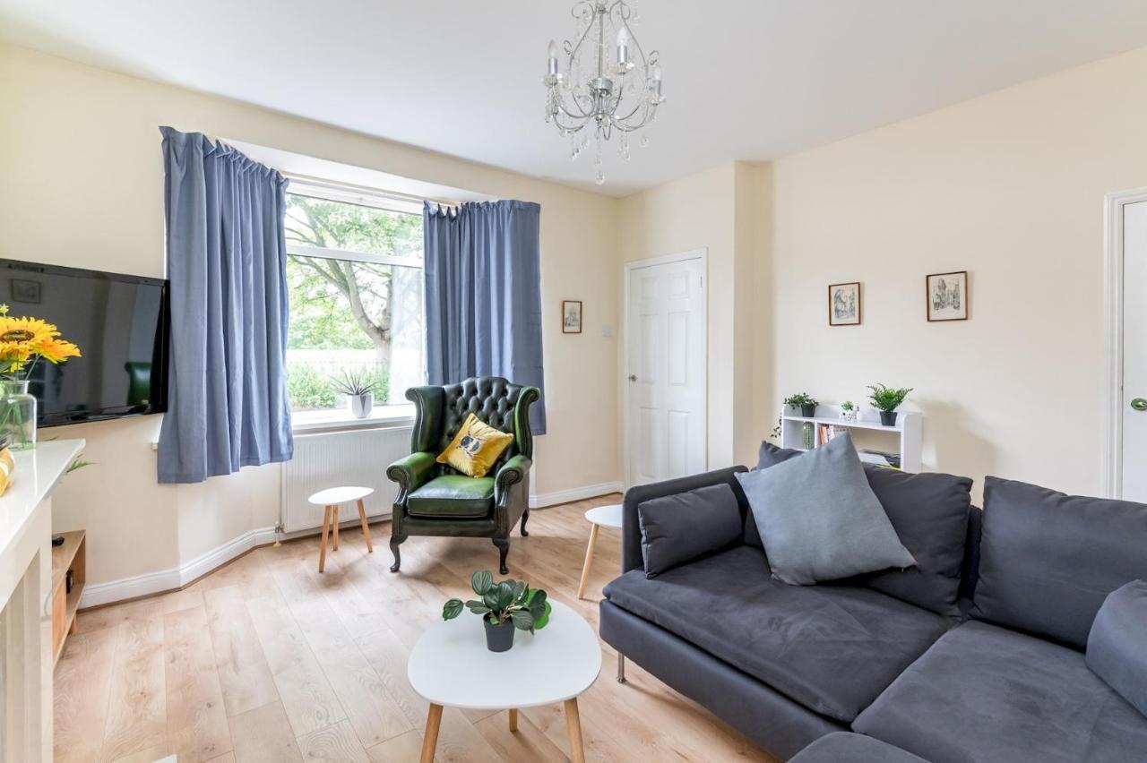 Cosy Home With York Minster Views - Pass The Keys Exterior foto